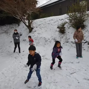 雪合戦だあ～ｷﾀ━(ﾟ∀ﾟ)━!!!!!!!のサムネイル